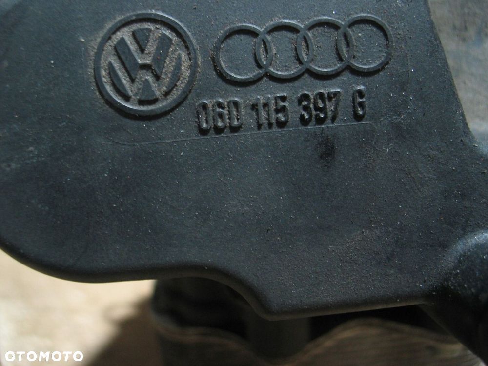 podstawa obudowa chlodniczka filtra oleju audi vw skoda 2,0FSI 06D115397G - 8