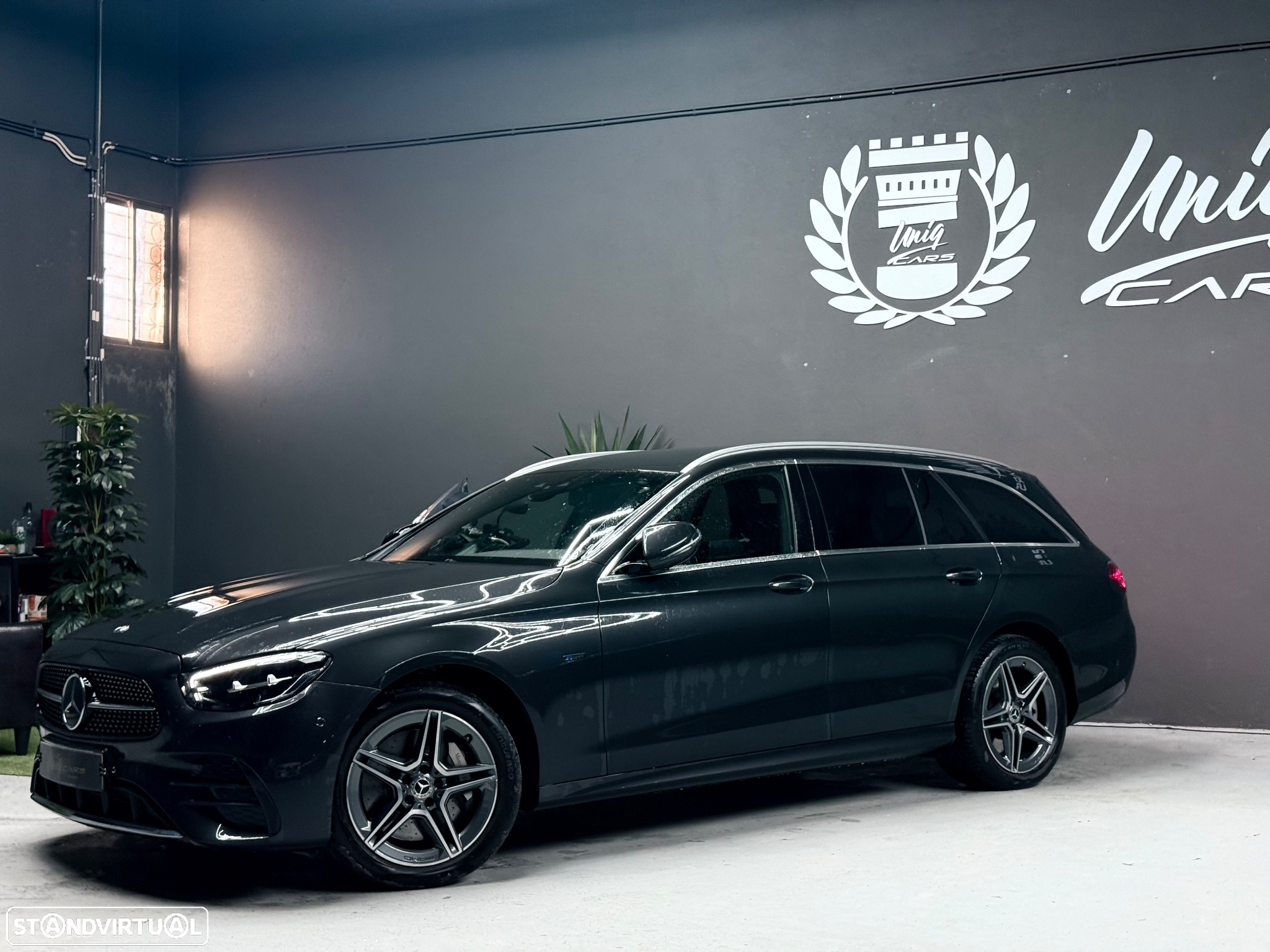 Mercedes-Benz E 300 de AMG Line 4Matic - 4
