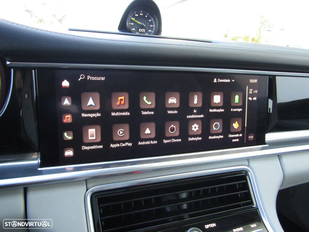 Porsche Panamera Sport Turismo 4 E-Hybrid - 21