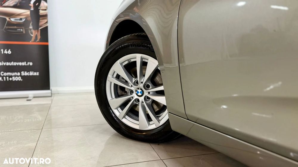 BMW Seria 2 218d - 15