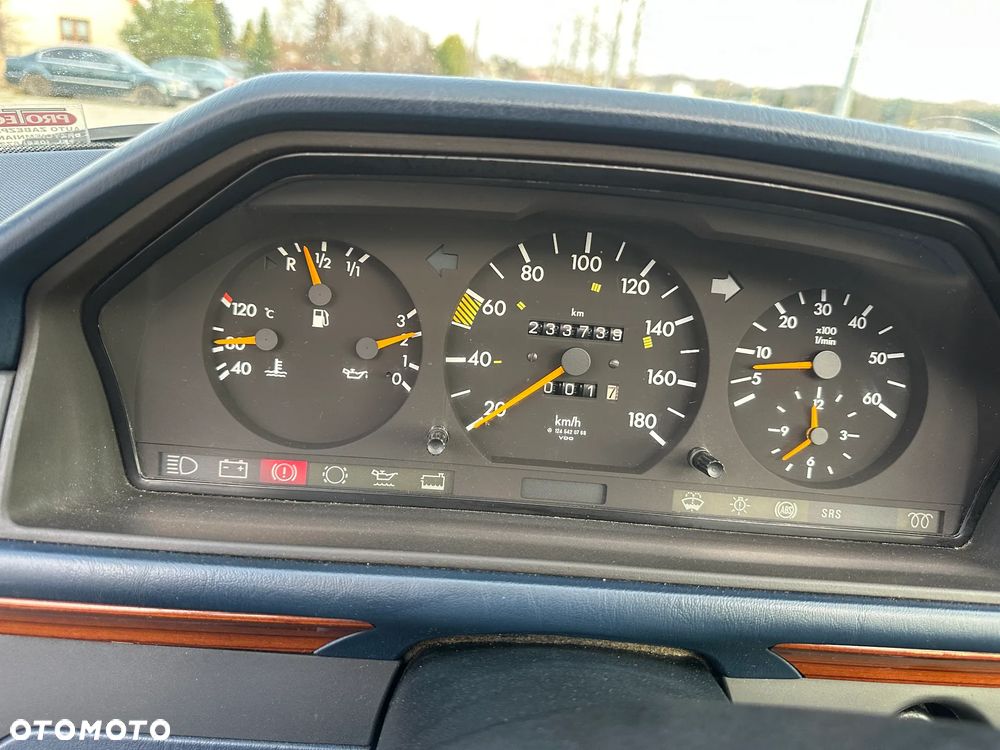 Mercedes-Benz Klasa E - 30