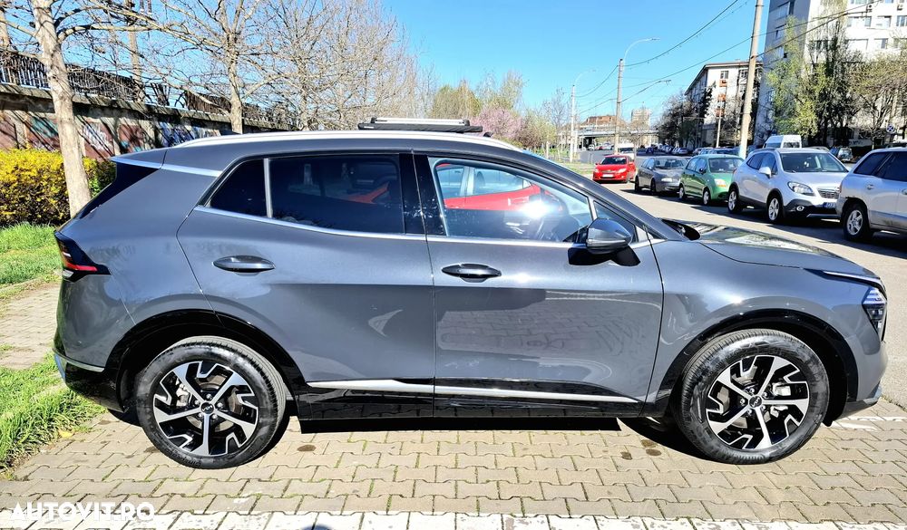 Kia Sportage 1.6 T-GDI HEV 6AT 4x2 Business Line - 4