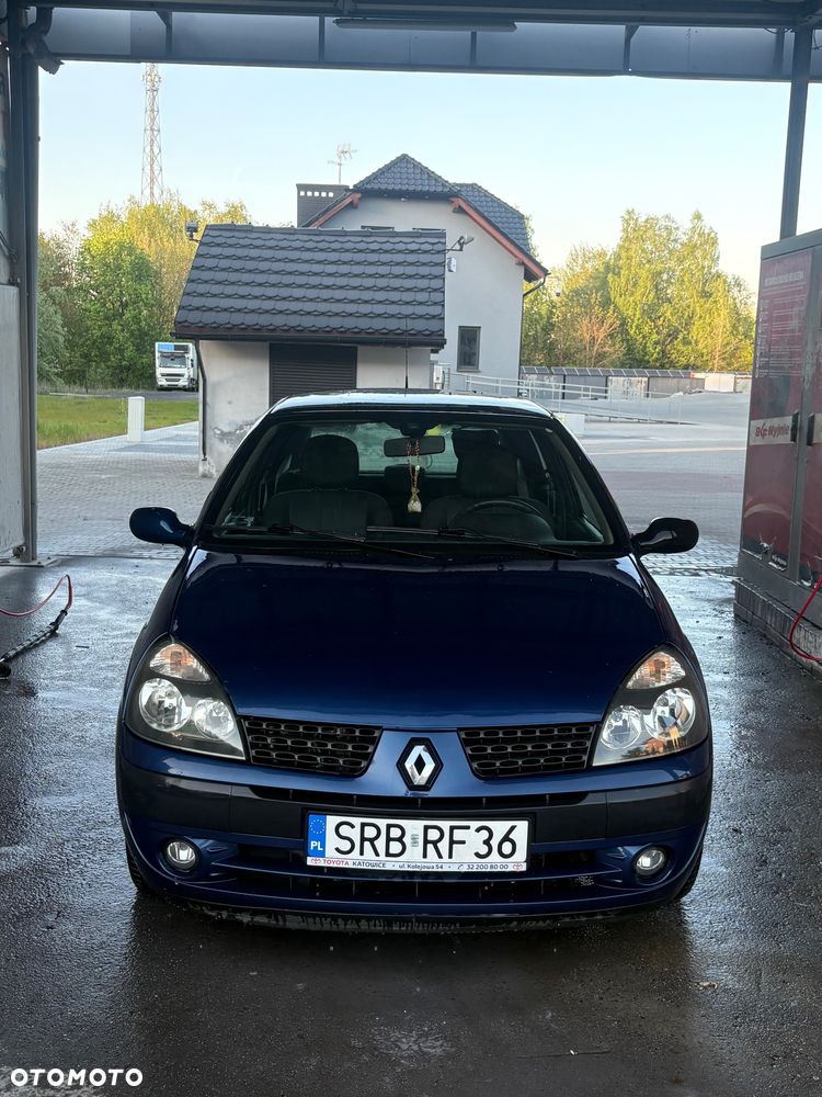 Renault Clio - 1