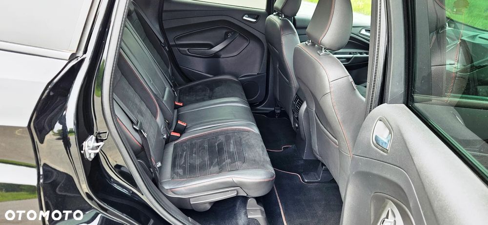 Ford Kuga 1.5 EcoBoost 2x4 ST-Line - 27