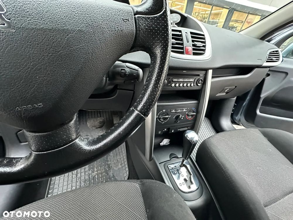 Peugeot 207 1.6 Trendy - 27