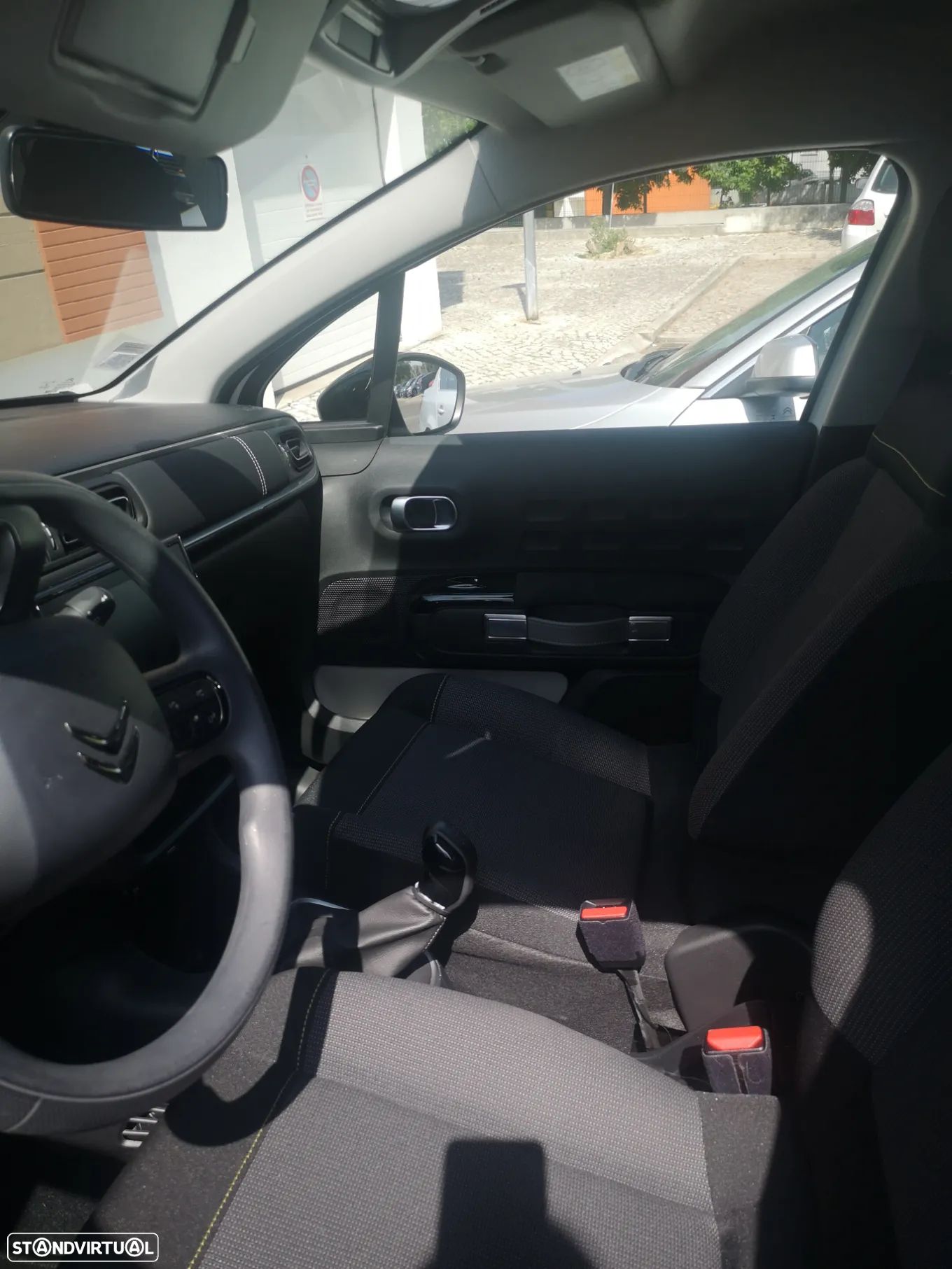 Citroën C3 1.2 PureTech C-Series - 1