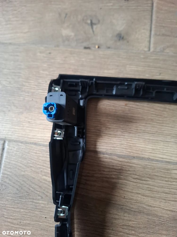 Peugeot 2008 konsola z gniazdami port USB MOU023880 9848394780 - 3
