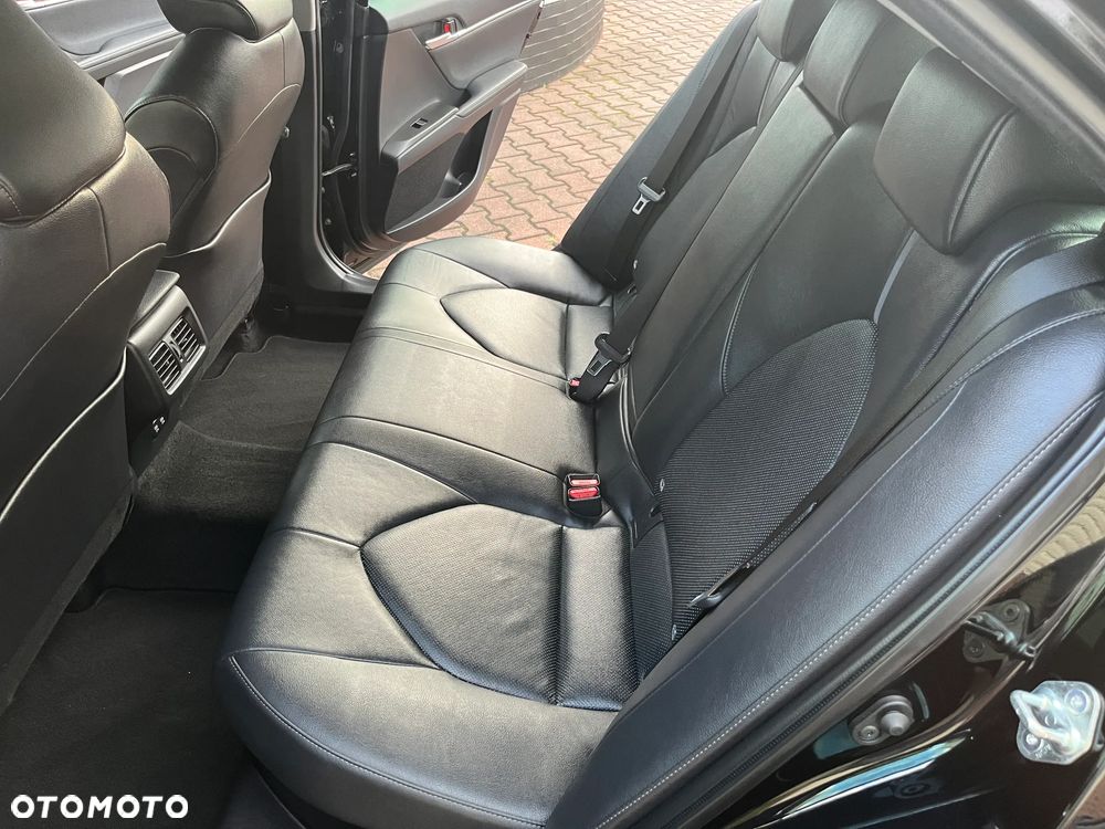 Toyota Camry 2.5 Hybrid Executive CVT - 22