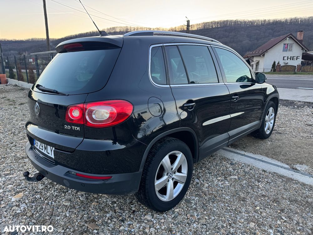 Volkswagen Tiguan 2.0 TDI DPF 4Motion BlueMotion Technology Exclusive - 20