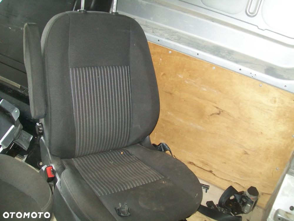 fotel kierowcy ford transit mk8