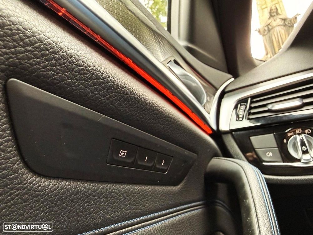 BMW 530 e Pack Desportivo M - 33