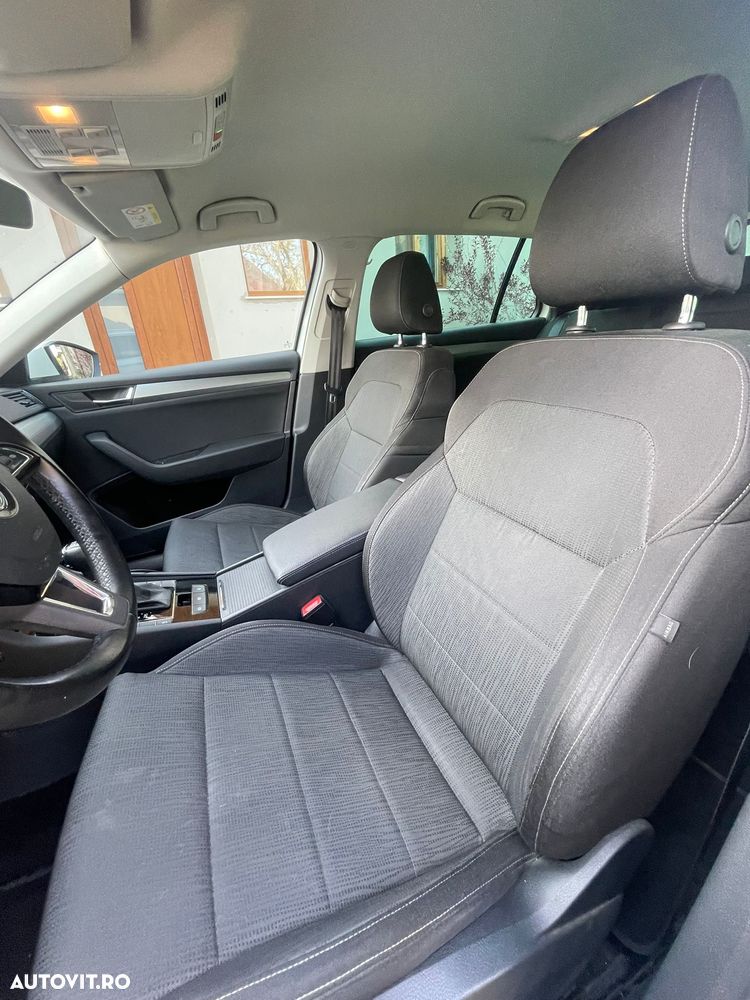 Skoda Superb 2.0 TDI 4X4 DSG L&K - 8