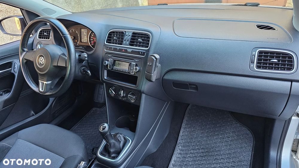 Volkswagen Polo - 23