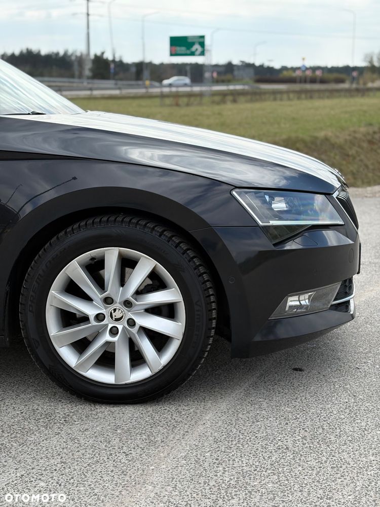 Skoda Superb 1.6 TDI GreenLine - 2