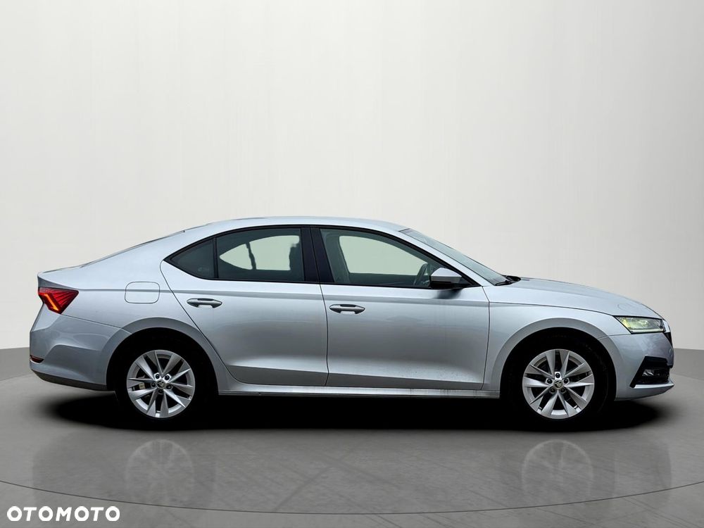 Skoda Octavia 2.0 TDI Ambition DSG - 7