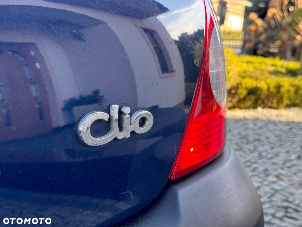 Renault Clio 1.2 16V Emotion - 15