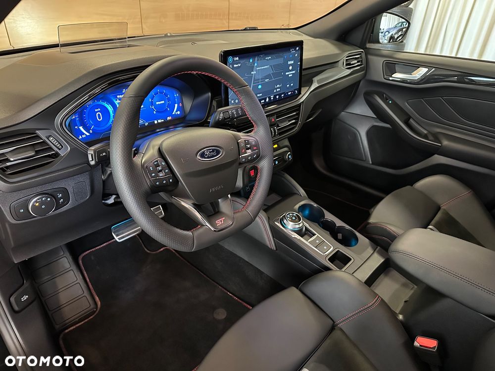 Ford Focus 2.3 EcoBoost ST X - 13