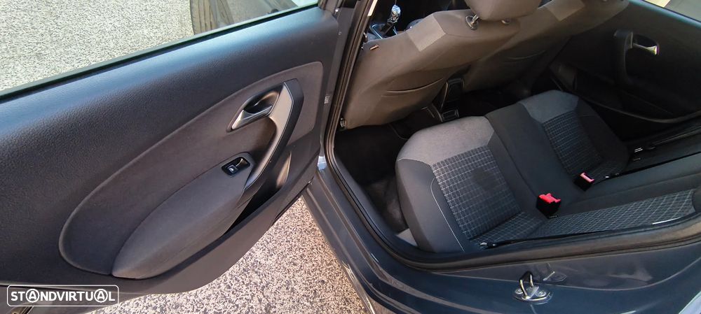 VW Polo 1.0 Alive! - 9