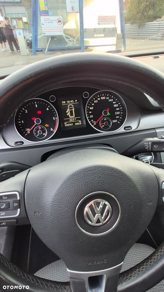 Volkswagen Passat 2.0 TDI Comfortline DSG - 9
