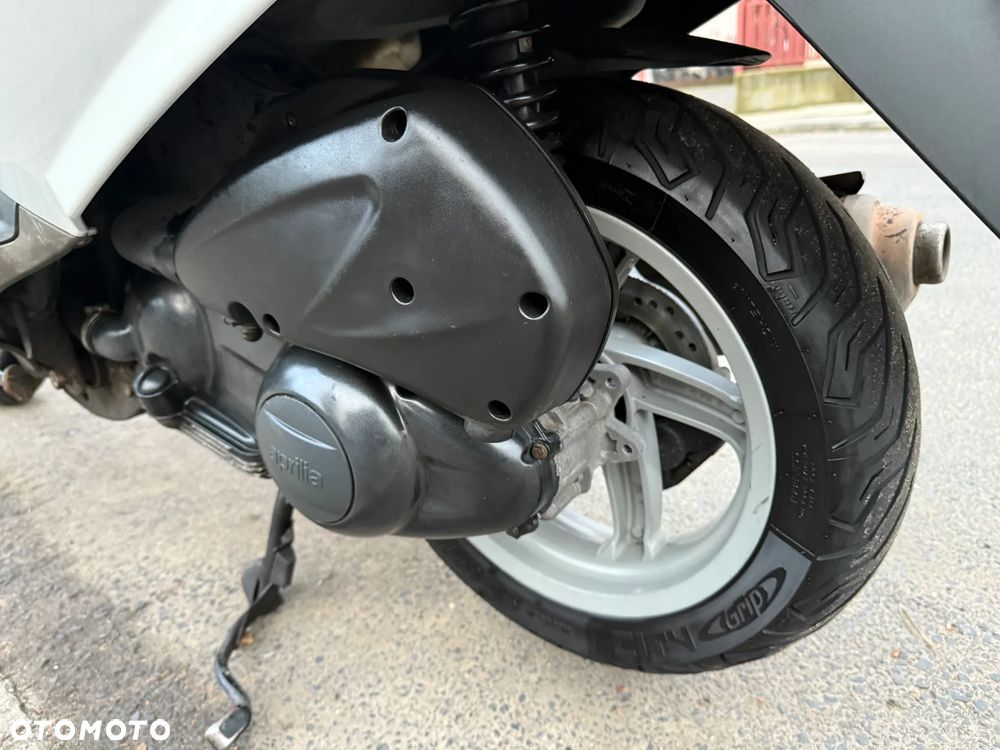 Aprilia Atlantic - 12