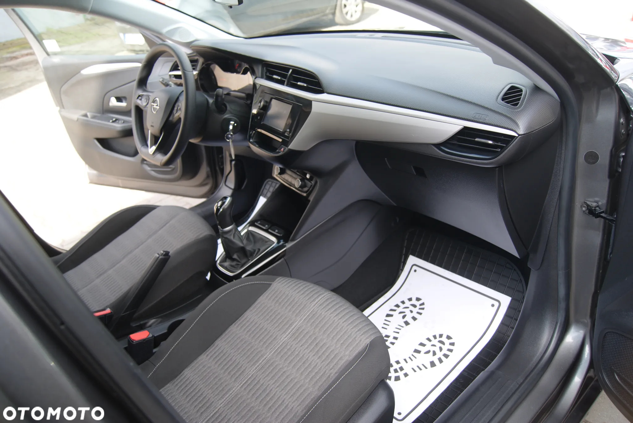 Opel Corsa 1.2 Business S&S - 16