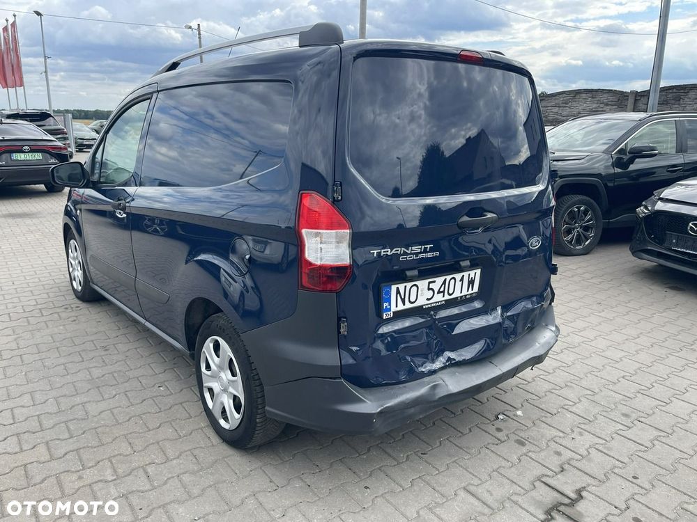 Ford Transit Courier - 4