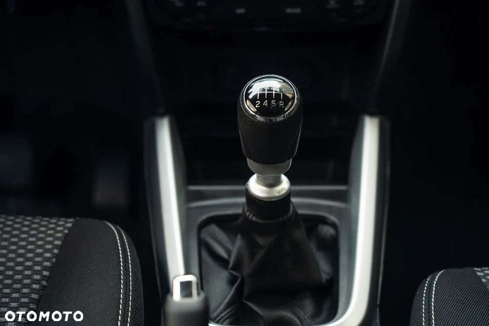 Suzuki Vitara 1.6 DDiS (4x4) Allgrip Comfort+ - 37