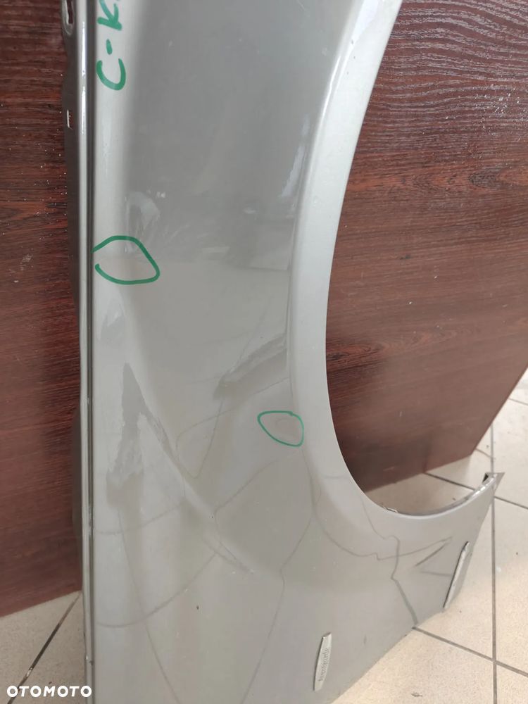 Mercedes C Klasa W204 prawy błotnik przedni - 3