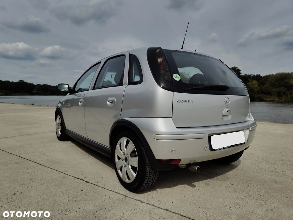 Opel Corsa 1.2 16V Cosmo Easytronic - 9