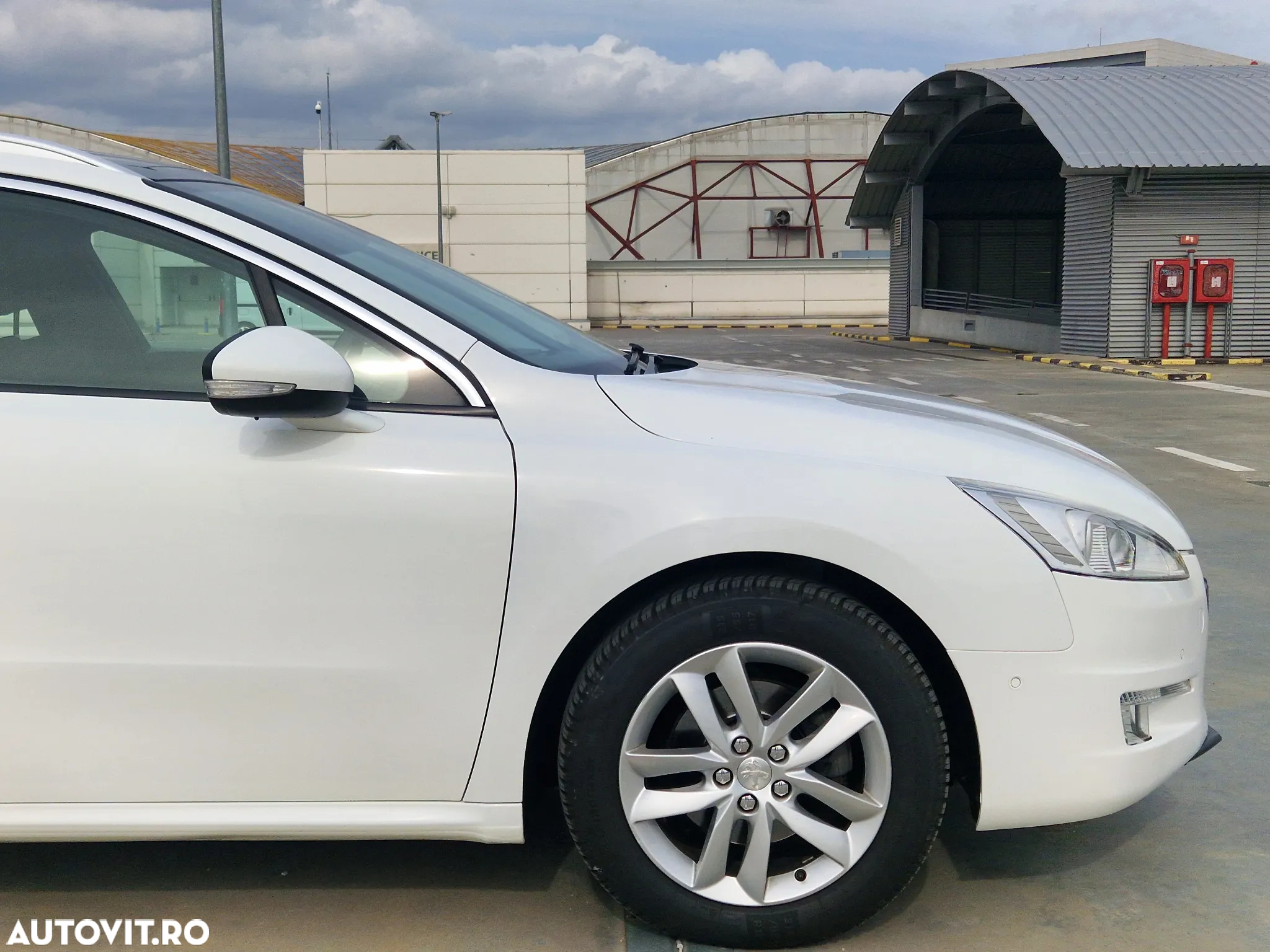 Peugeot 508 2.0 HDI FAP BVA Active Aut. - 26