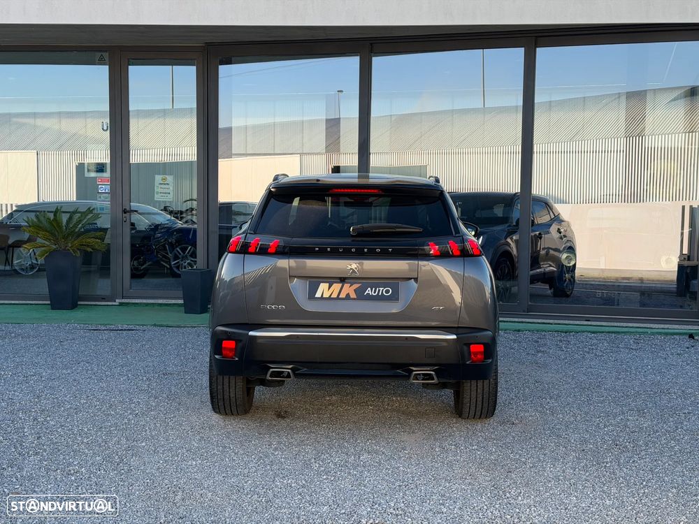 Peugeot 2008 PureTech 130 EAT8 GT - 4