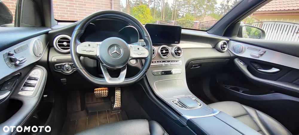 Mercedes-Benz GLC 300 4Matic 9G-TRONIC Edition AMG Line - 22