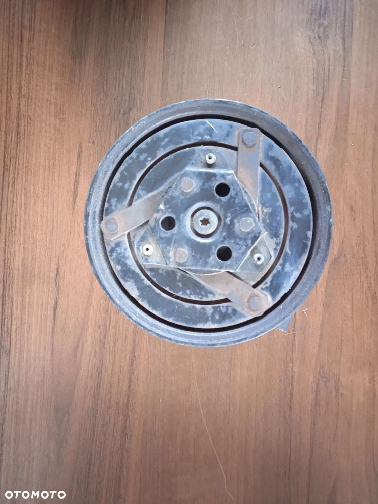 Sprężarka klimatyzacji Renault Megane II 1.4 8200316164 - 2