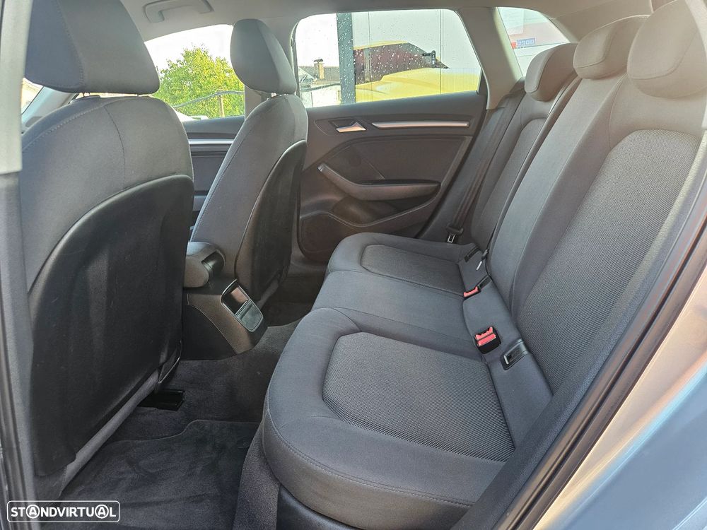 Audi A3 Sportback 2.0 TDI Design - 21