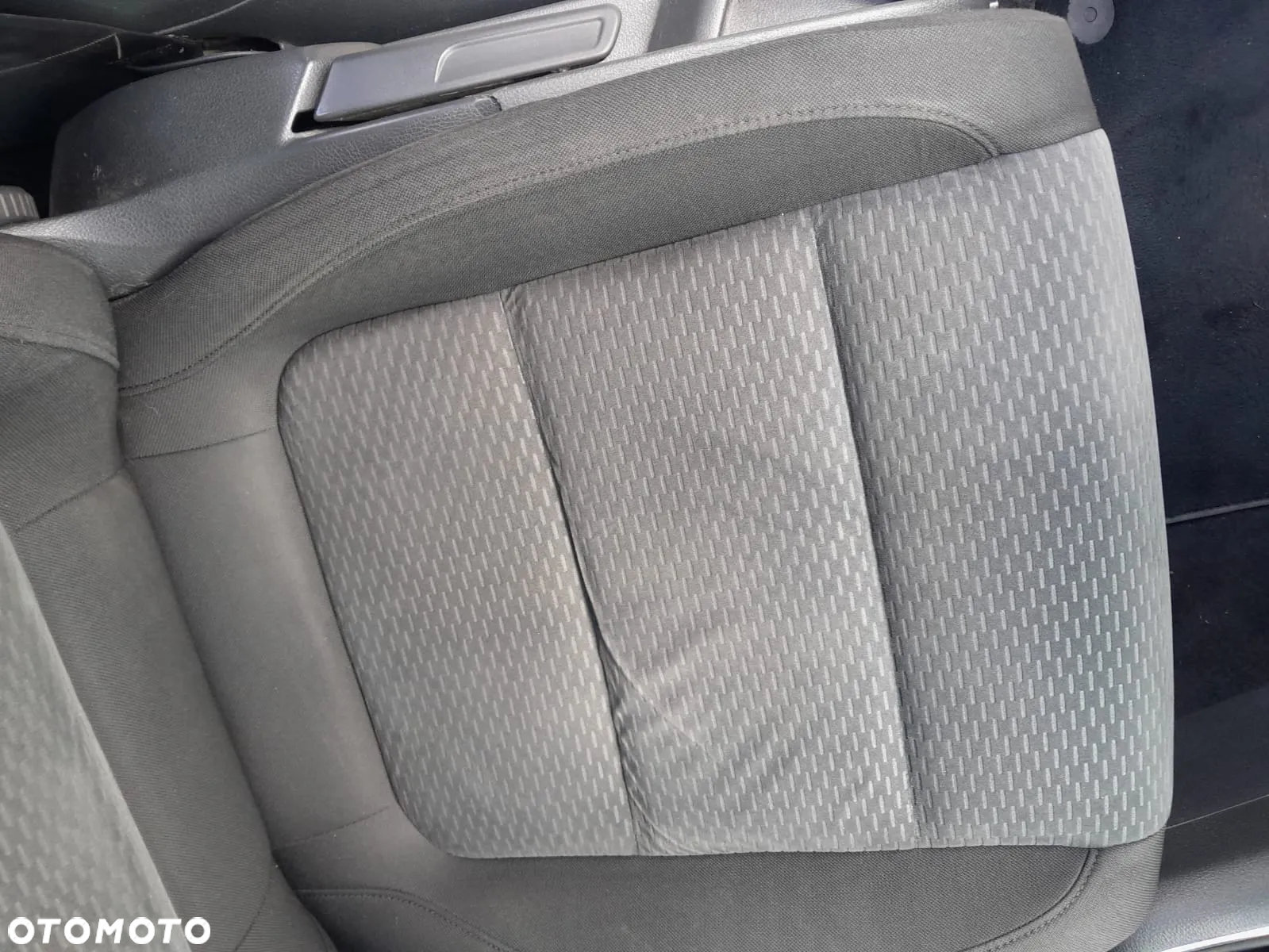 Volkswagen Golf Plus 2.0 TDI Comfortline - 15