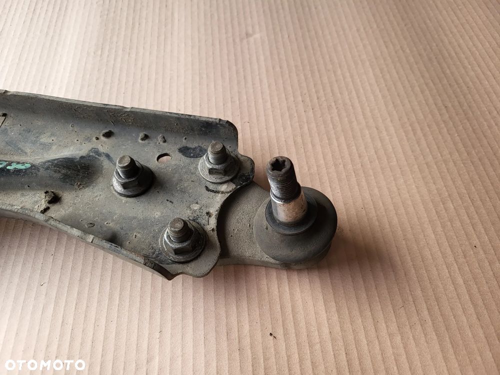 Wahacz prawy przedni Citroen C4 Picasso II - 4