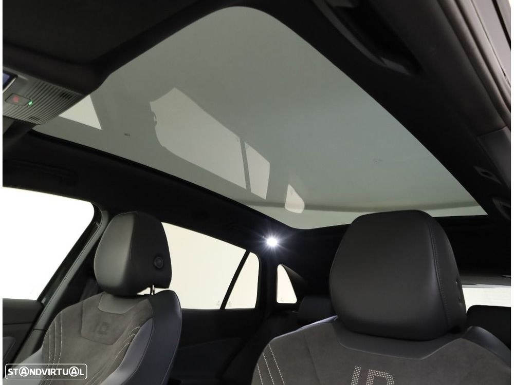 VW ID.4 77 kWh Pro Urban - 22