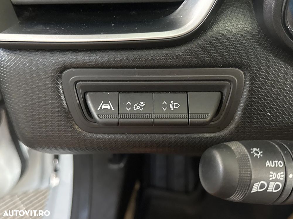 Renault Clio - 15