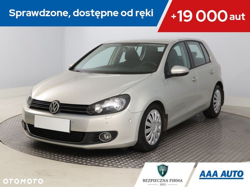 Volkswagen Golf - 2