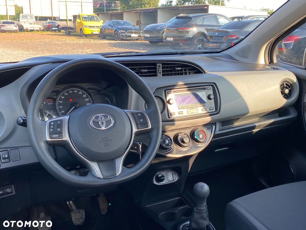 Toyota Yaris 1.0 Active - 17