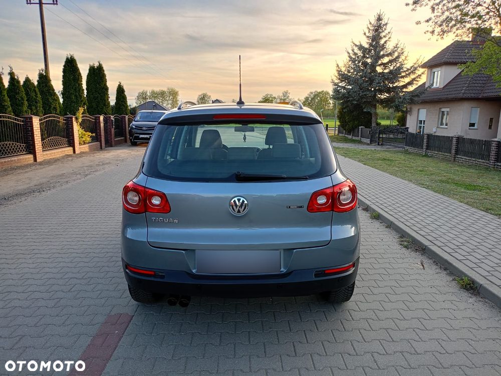 Volkswagen Tiguan - 6