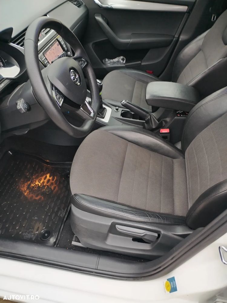 Skoda Octavia Combi 2.0 TDI (Green tec) Ambition - 9