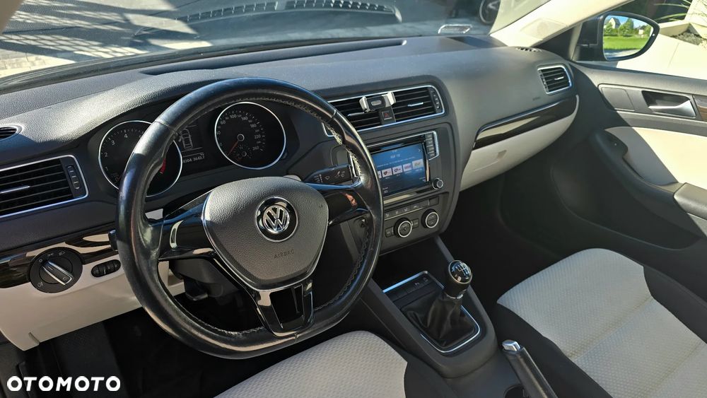 Volkswagen Jetta 1.4 TSI BMT Comfortline - 33