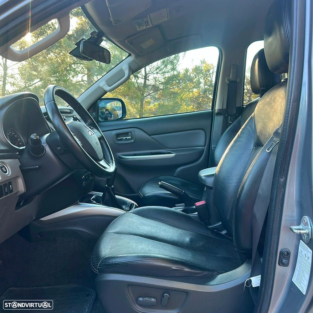 Mitsubishi L200 2.4 DI-D CD Instyle Strakar 4WD - 26