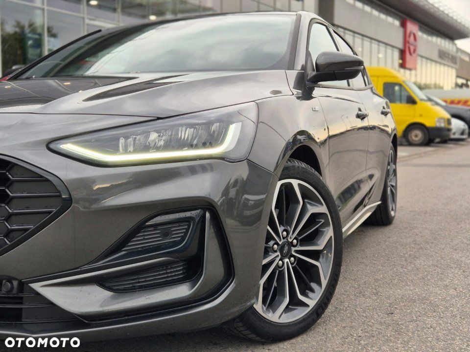 Ford Focus - 11