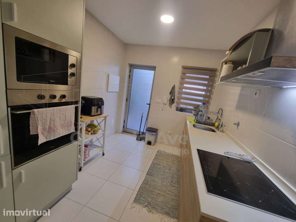 Apartamento T2 com lugar de garagem em Esgueira - Grande imagem: 3/13