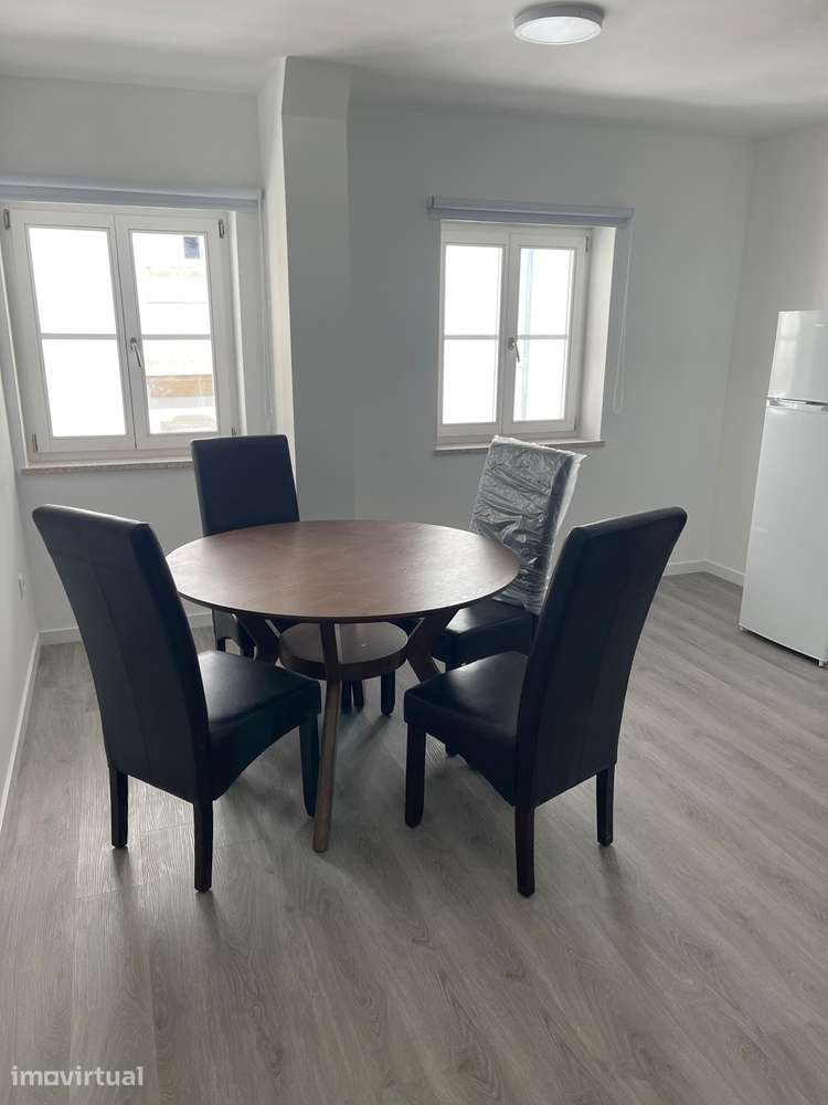 Apart. T1 com 2 casas de banho, pronto a habitar - Grande imagem: 5/10