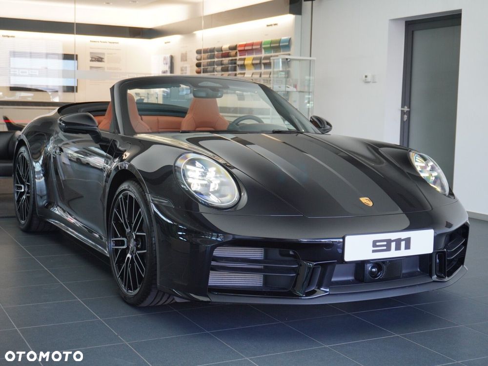 Porsche 911 Carrera - 18