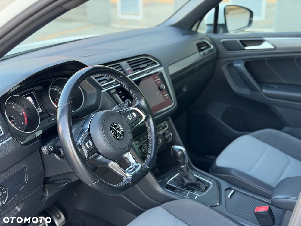 Volkswagen Tiguan 2.0 TDI SCR DSG R-Line - 16