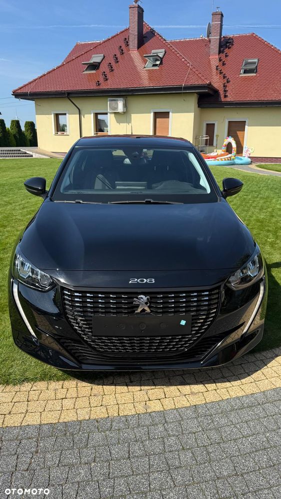Peugeot 208 - 1